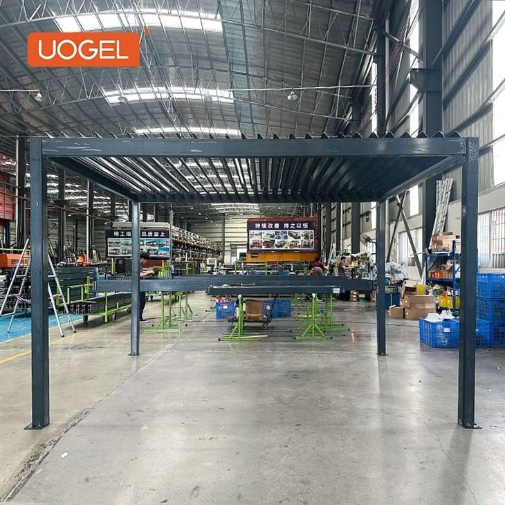 26.8.10-Freestanding Louvered Pergola-3